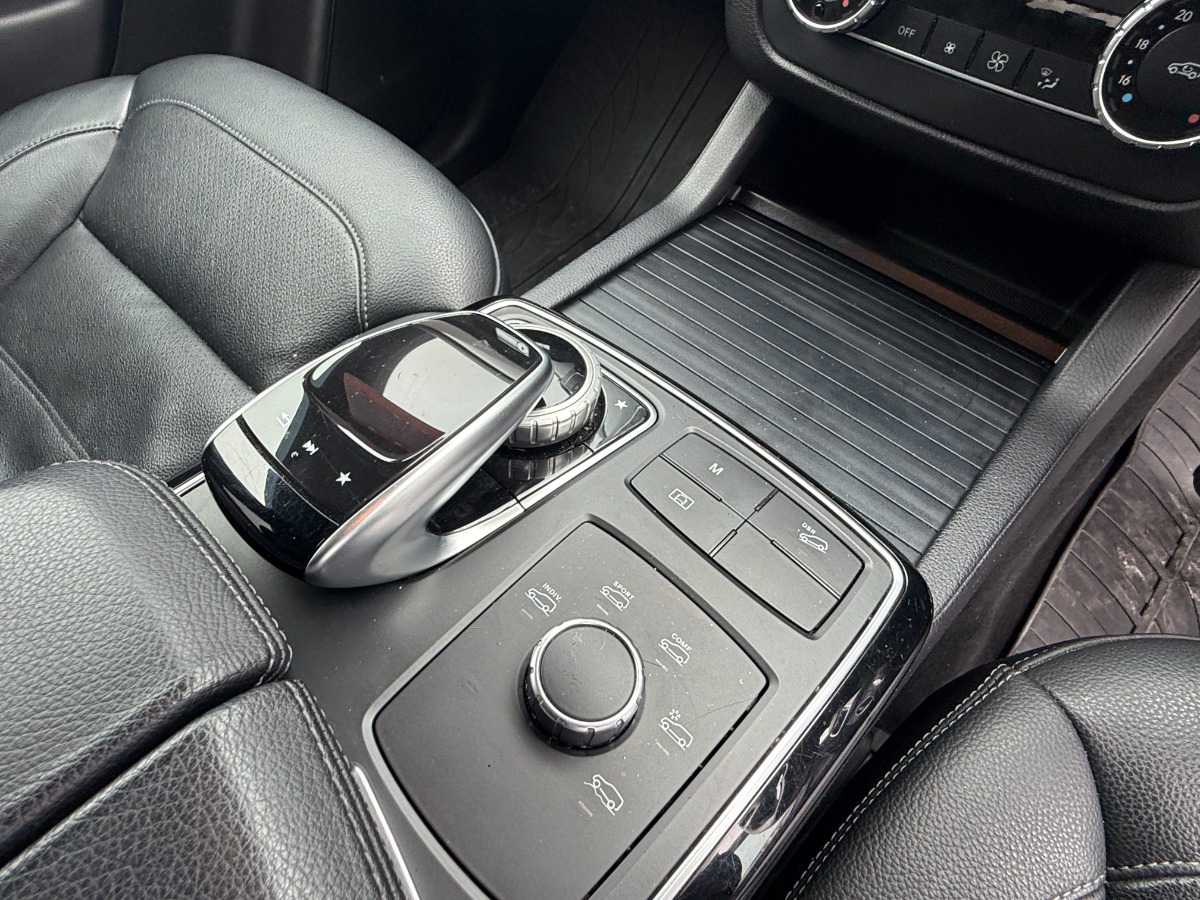 Mercedes Benz GLE SUV