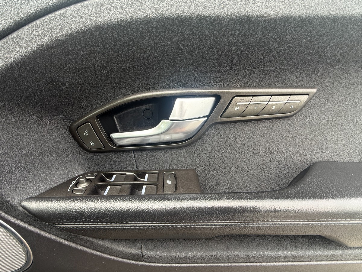 Land Rover Range Rover Evoque SUV