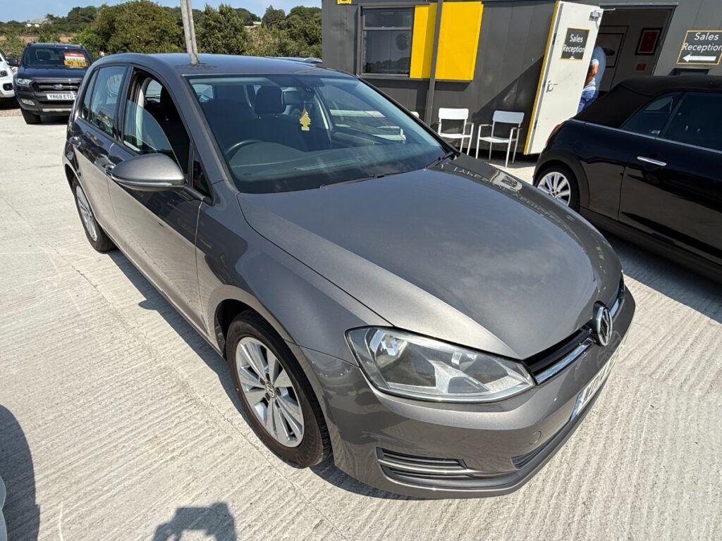 Volkswagen Golf Hatchback