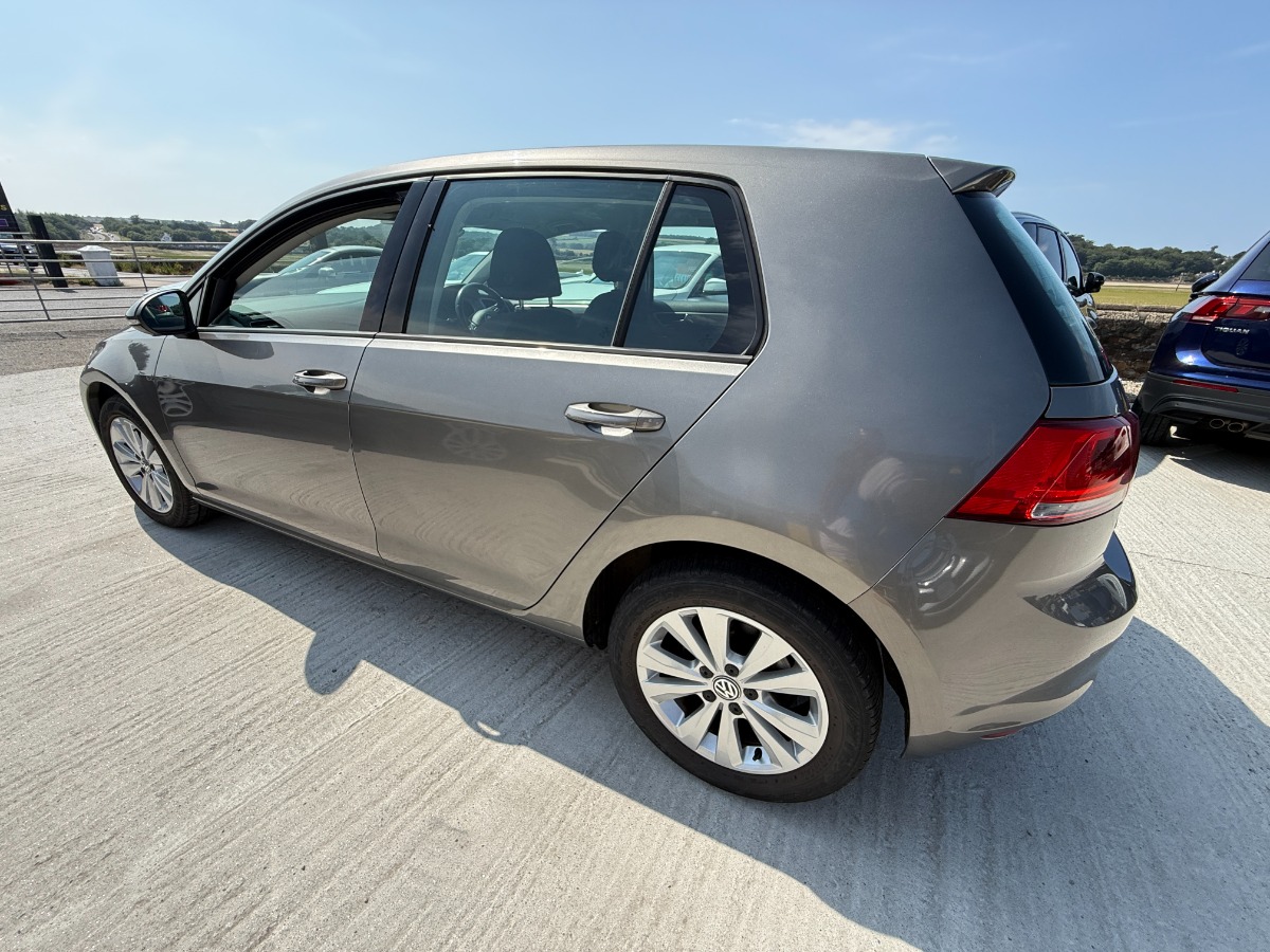 Volkswagen Golf Hatchback