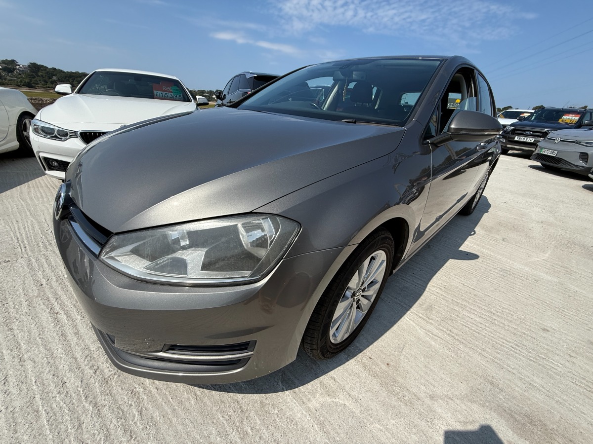 Volkswagen Golf Hatchback