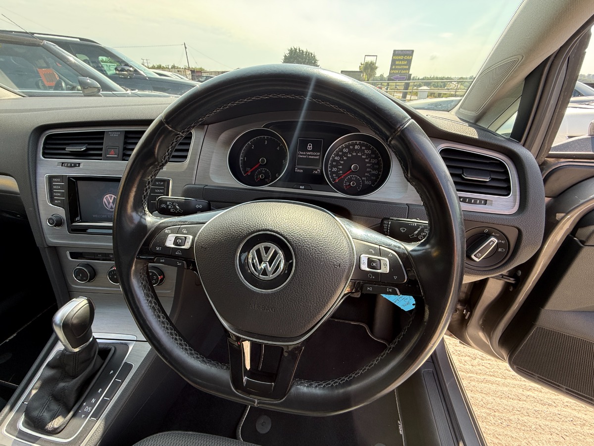 Volkswagen Golf Hatchback