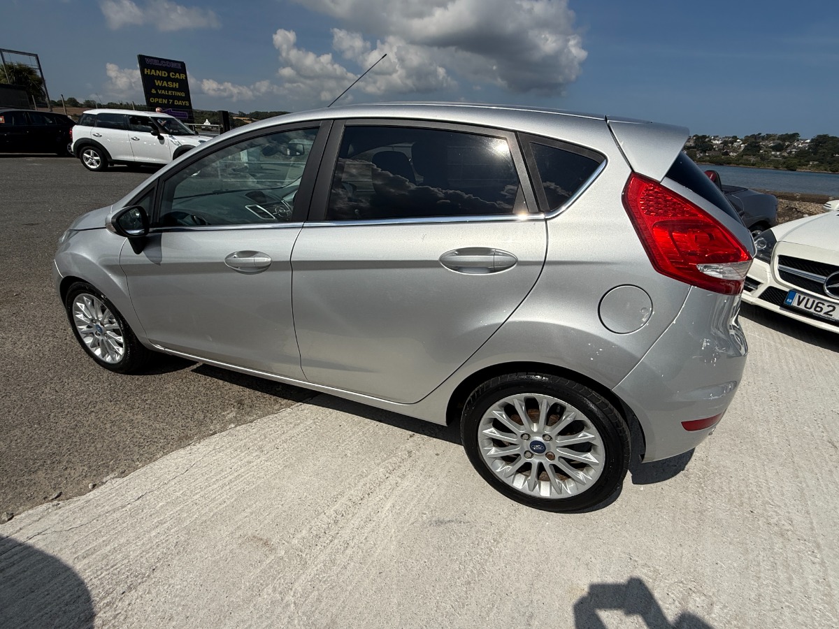 Ford Fiesta Hatchback