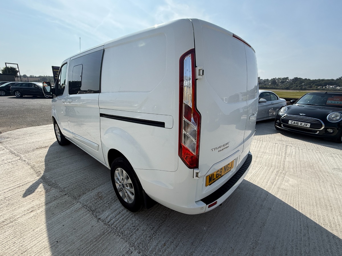 Ford Transit Custom Kombi Crewcab