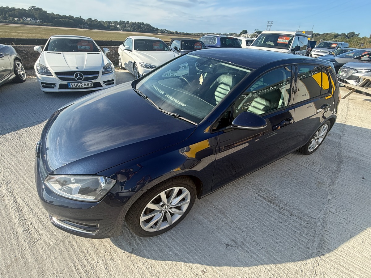 Volkswagen Golf Hatchback