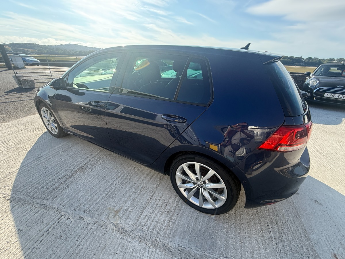 Volkswagen Golf Hatchback