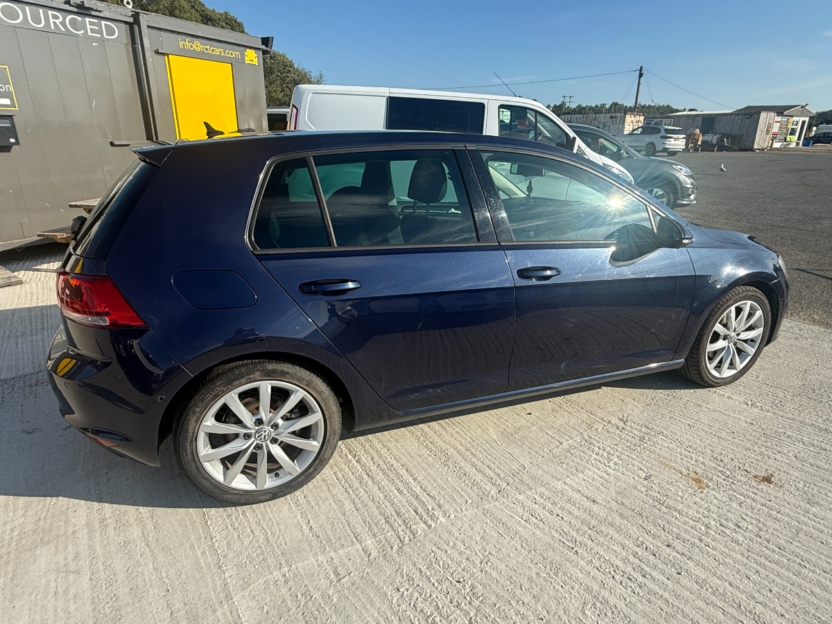 Volkswagen Golf Hatchback