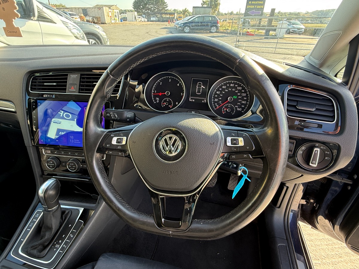 Volkswagen Golf Hatchback