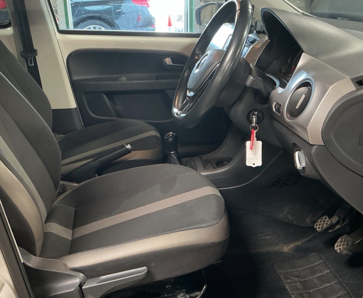 Volkswagen UP! Hatchback