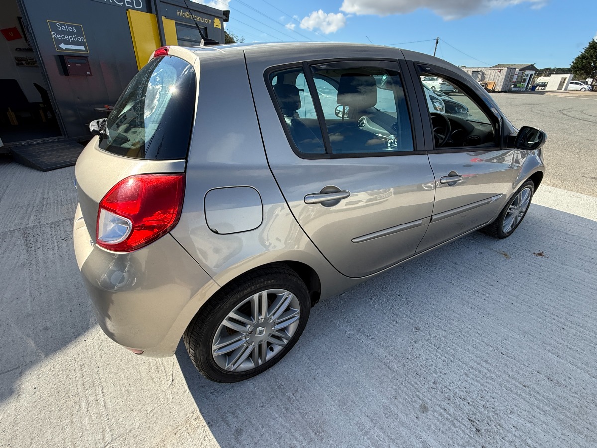Renault Clio Hatchback