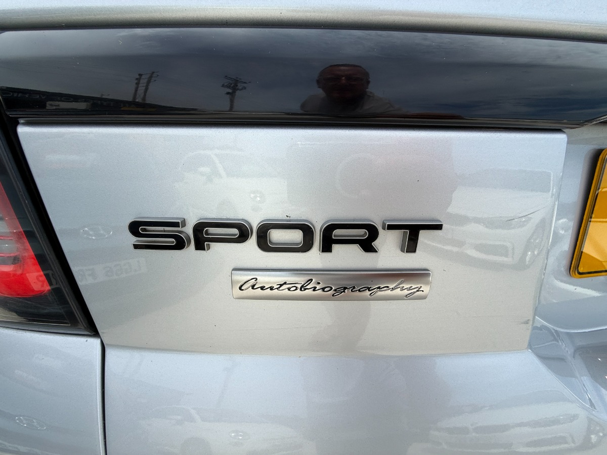 Land Rover Range Rover Sport SUV