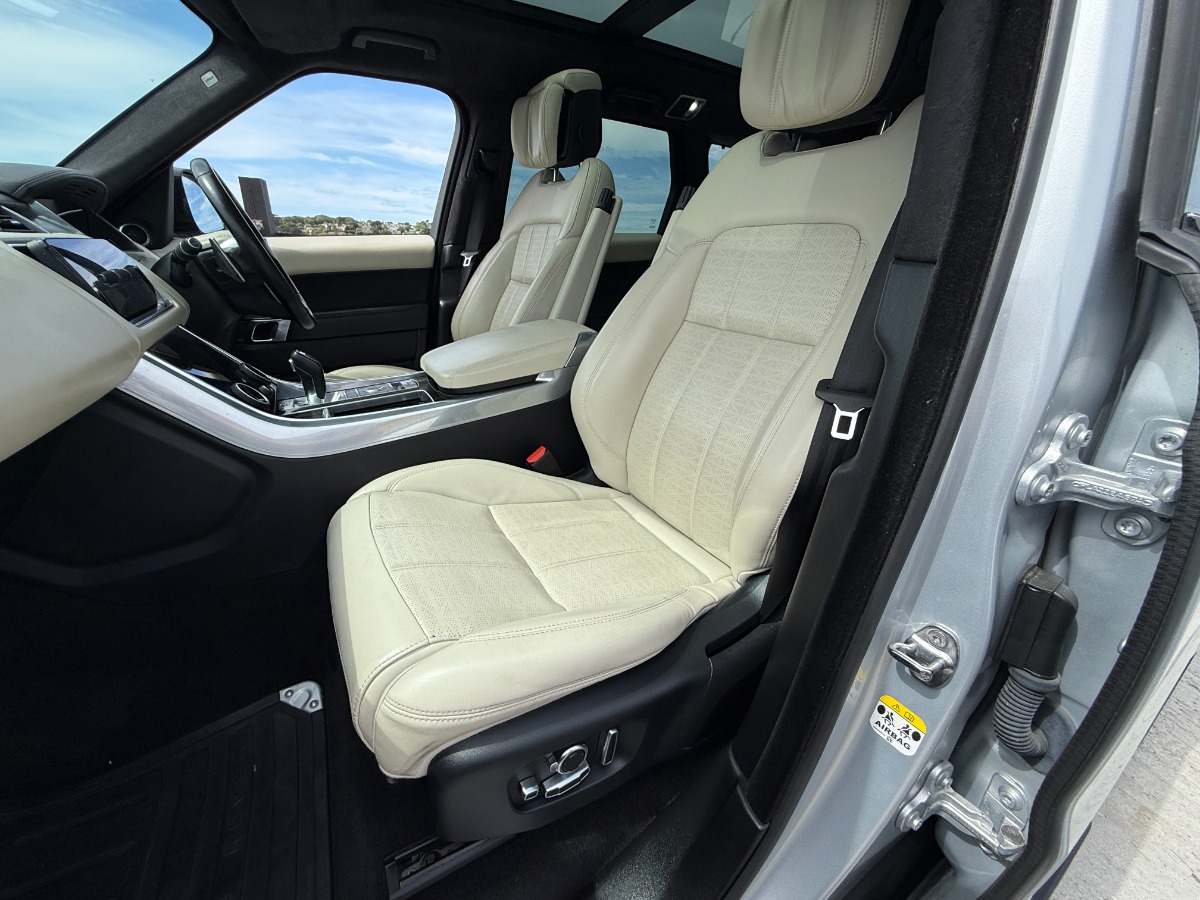 Land Rover Range Rover Sport SUV