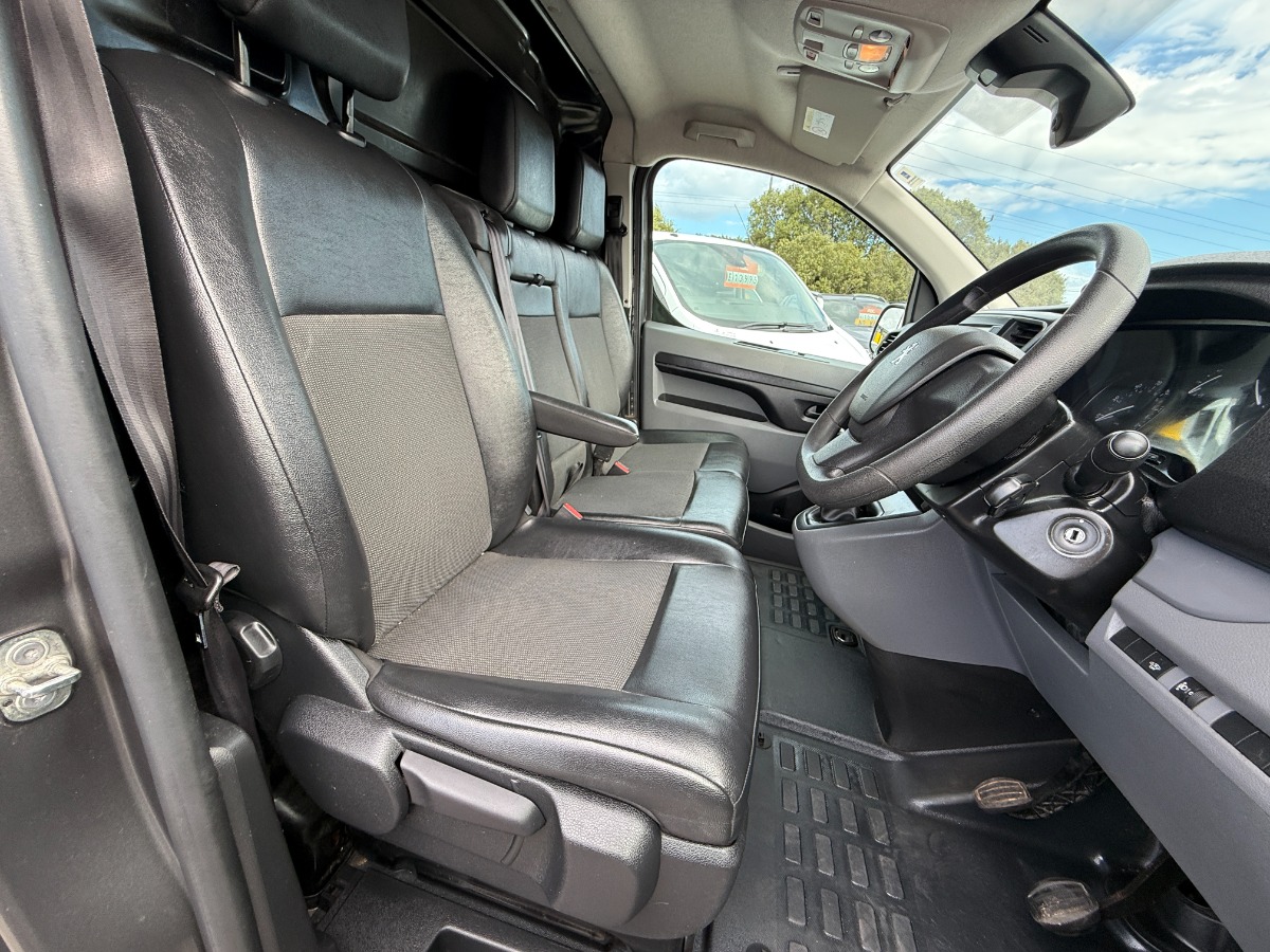 Peugeot Expert Panel Van