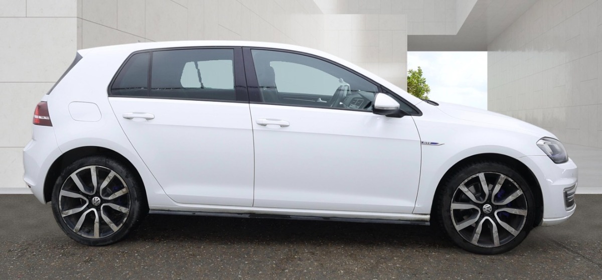 Volkswagen Golf Hatchback