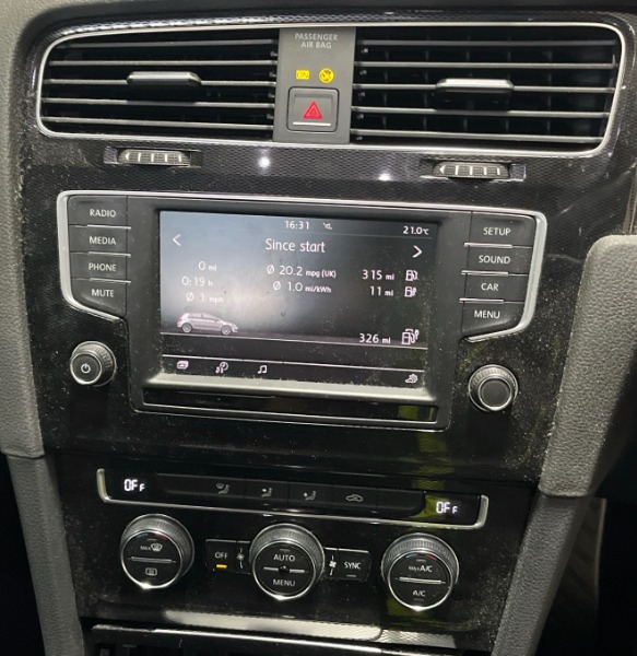 Volkswagen Golf Hatchback