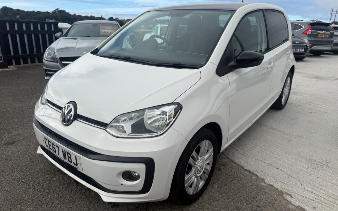 Volkswagen UP! Hatchback