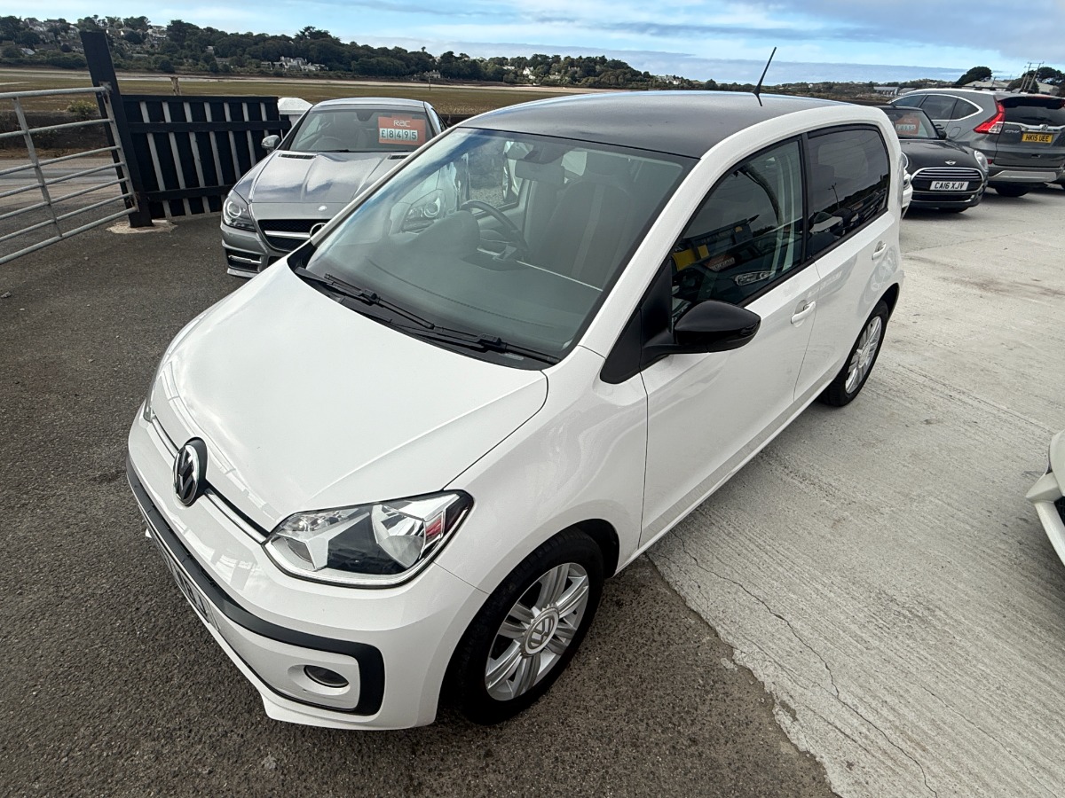 Volkswagen UP! Hatchback