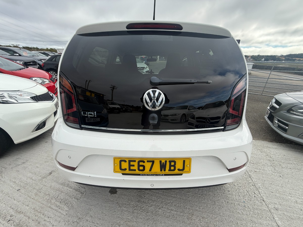 Volkswagen UP! Hatchback