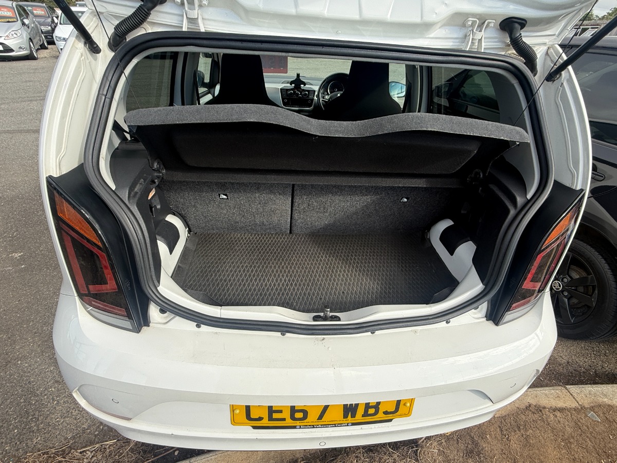 Volkswagen UP! Hatchback