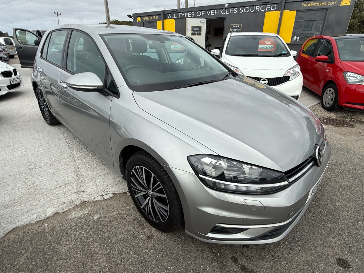 Volkswagen Golf Hatchback