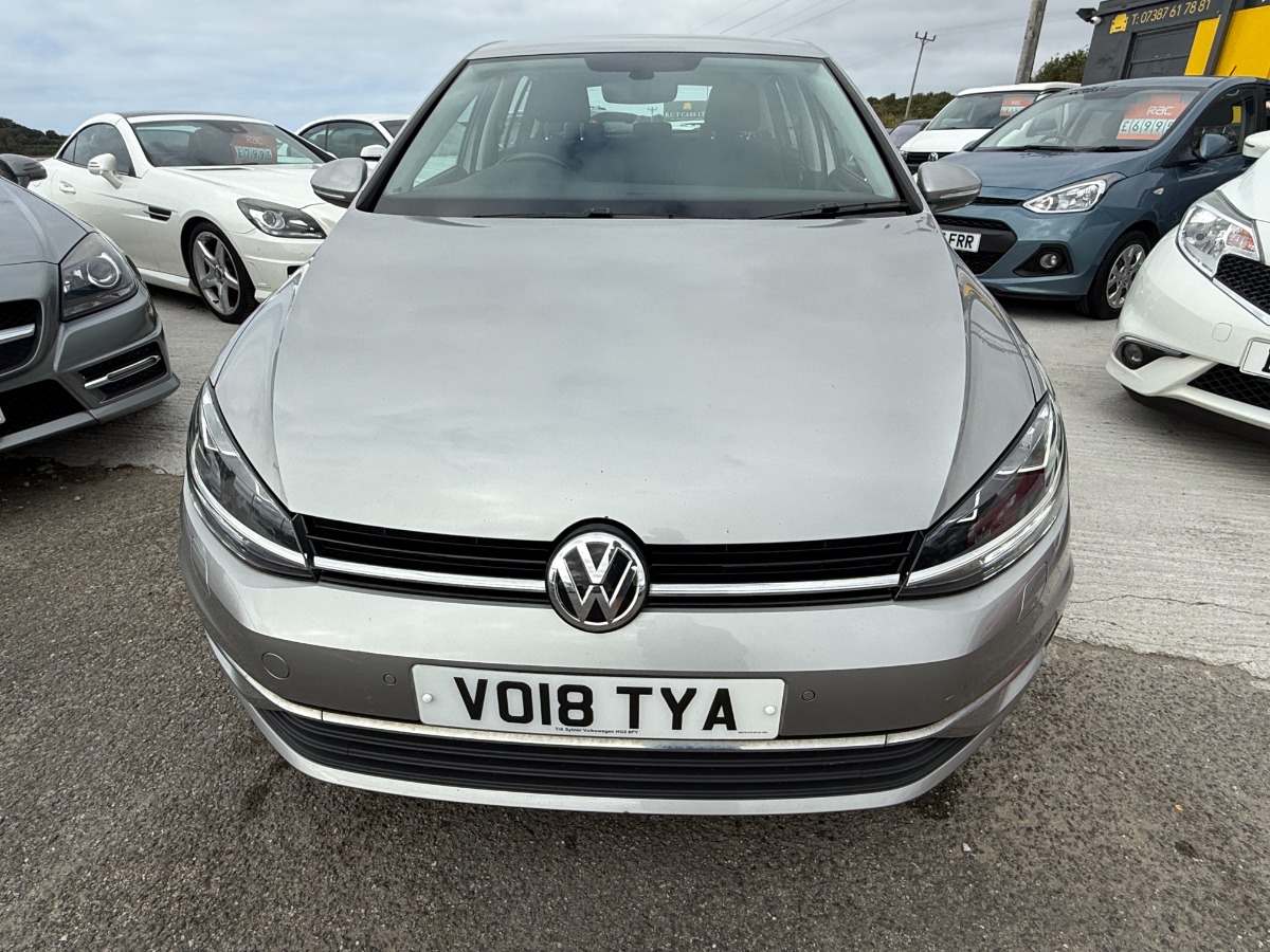Volkswagen Golf Hatchback