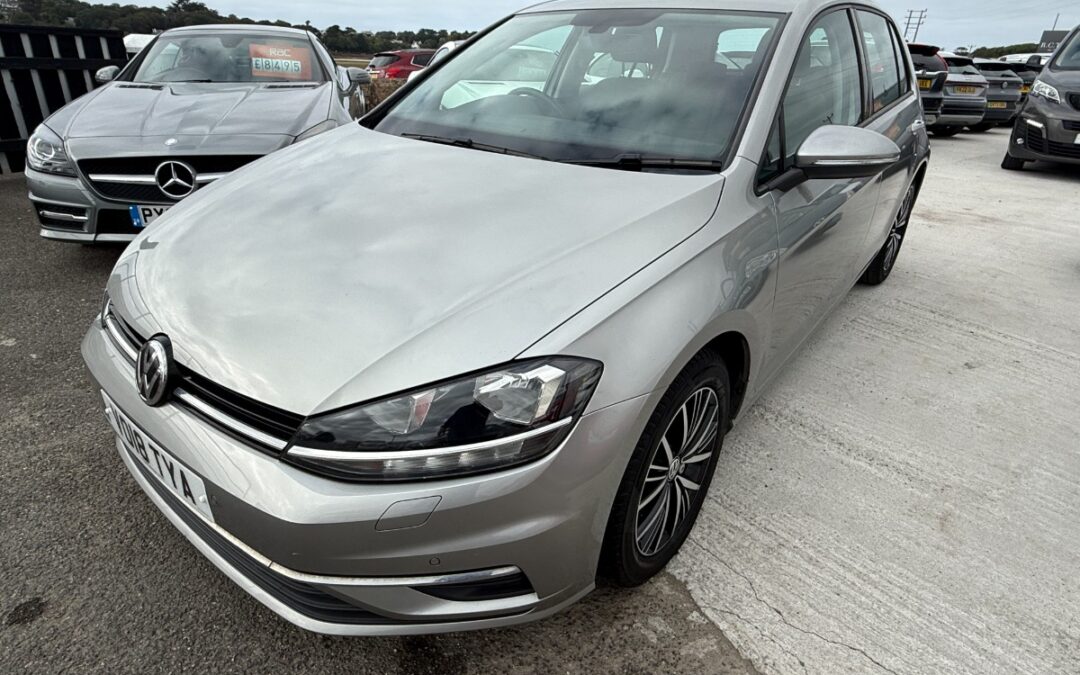 Volkswagen Golf Hatchback
