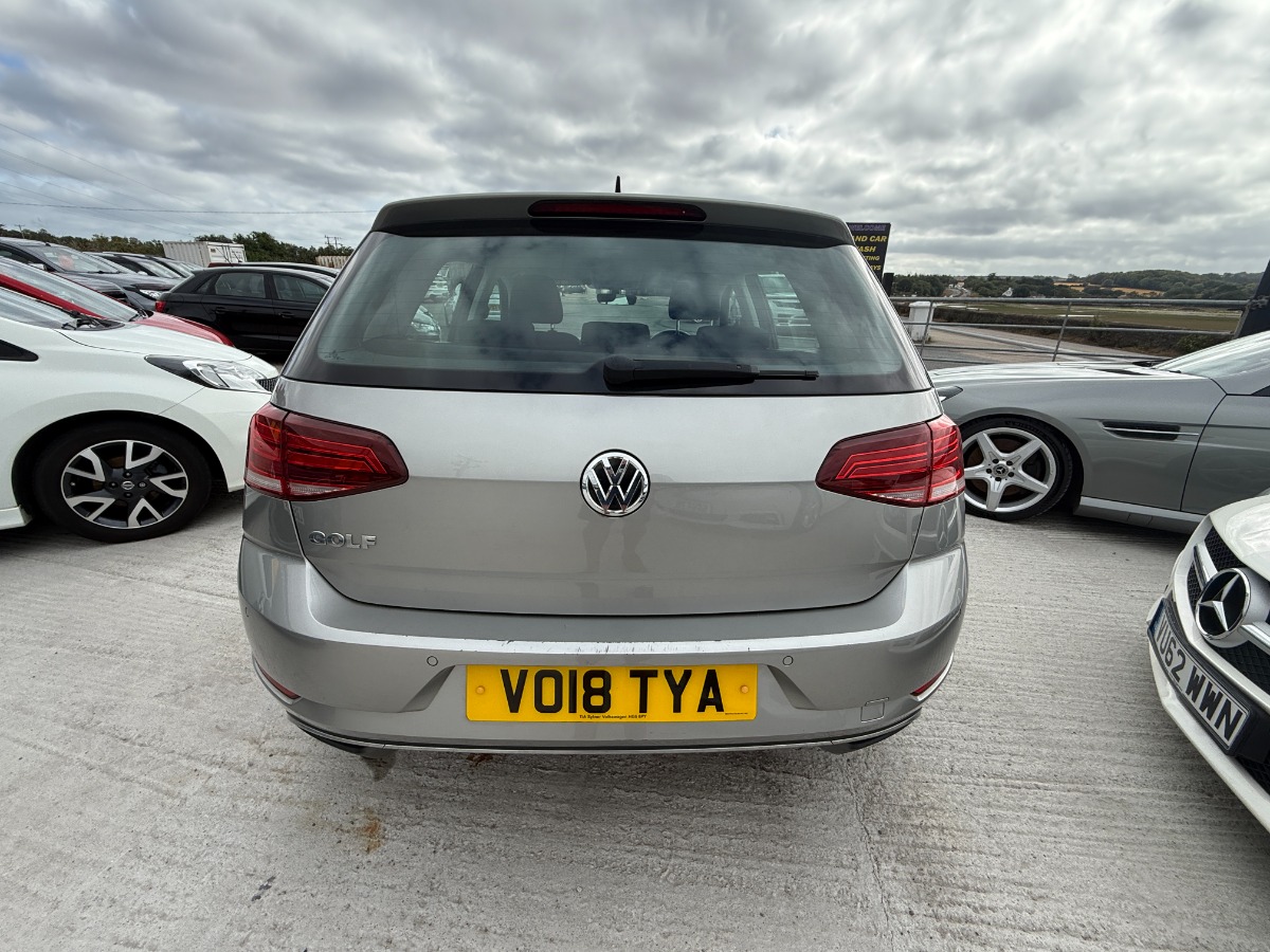 Volkswagen Golf Hatchback