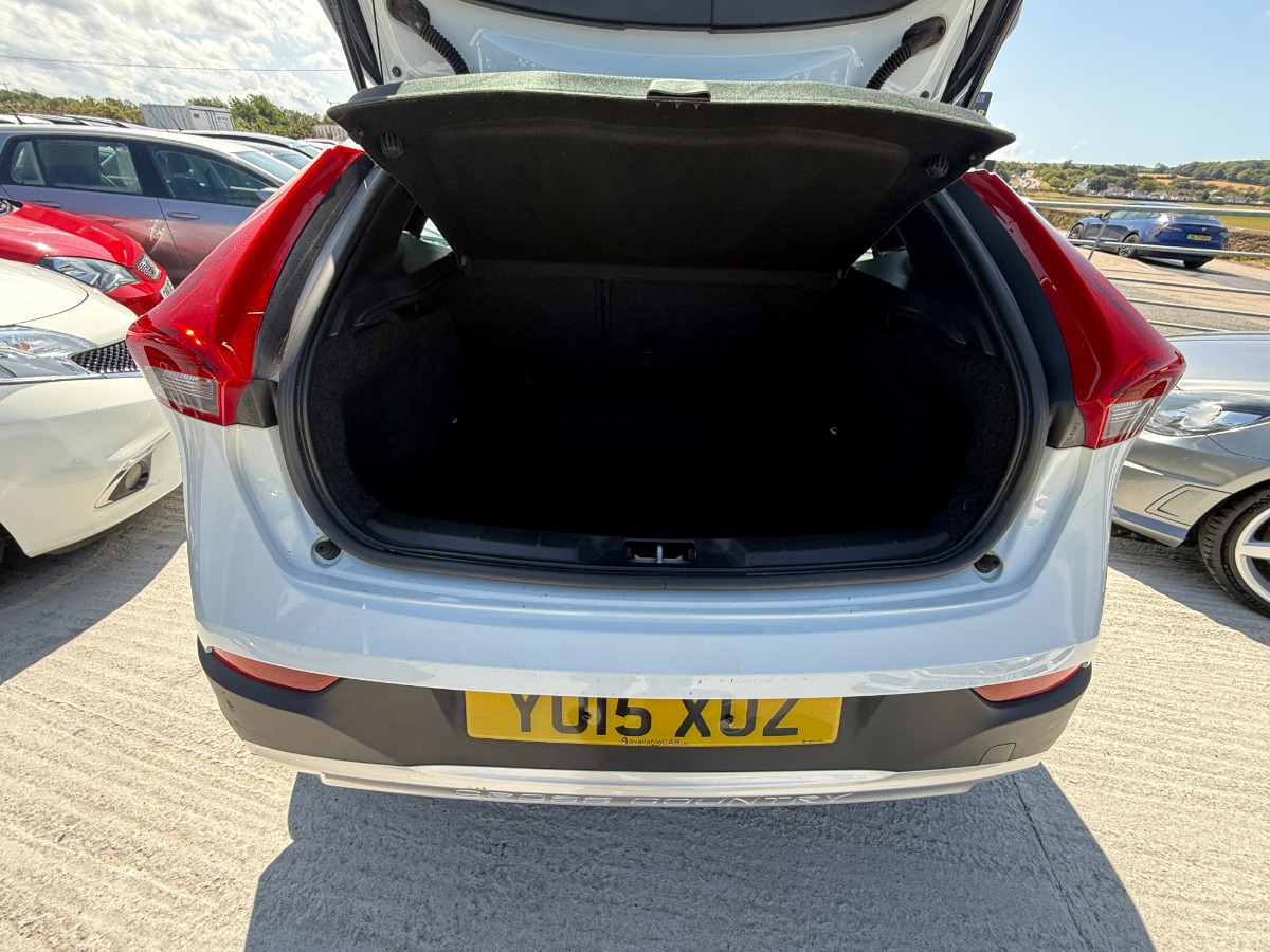 Volvo V40 Crosscountry Hatchback