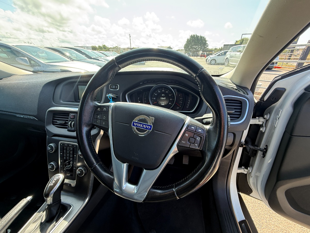 Volvo V40 Crosscountry Hatchback