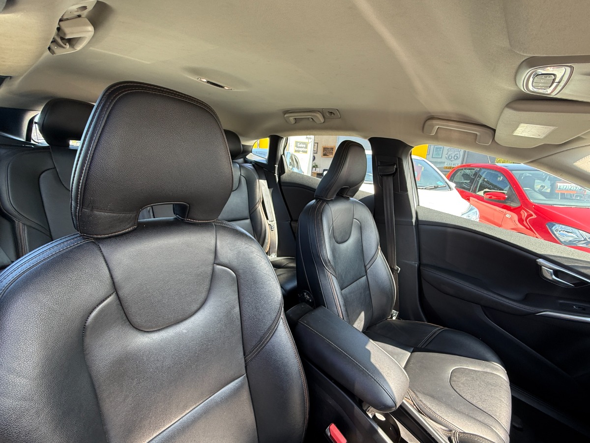 Volvo V40 Crosscountry Hatchback