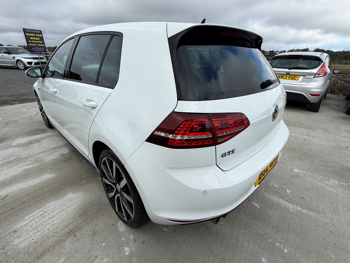 Volkswagen Golf Hatchback