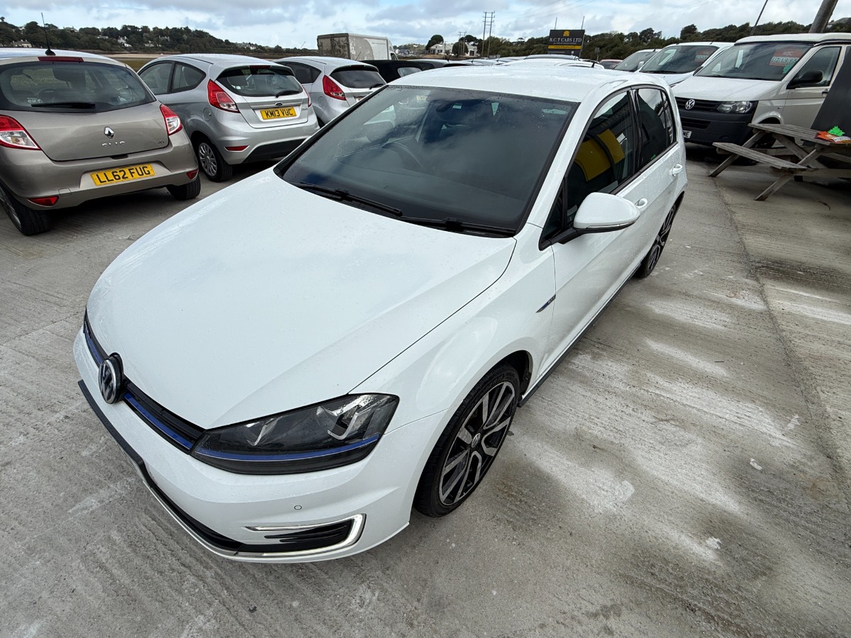 Volkswagen Golf Hatchback