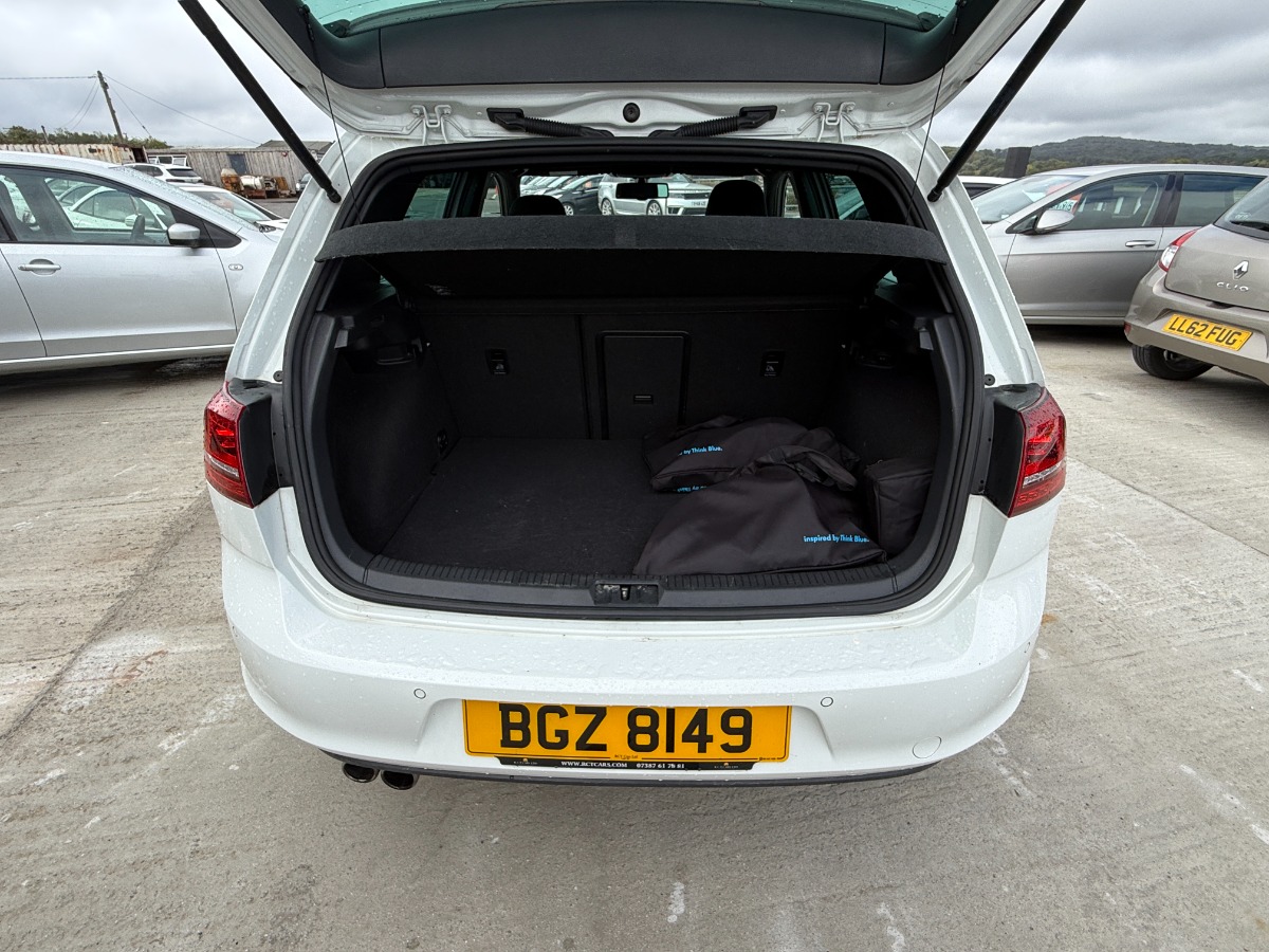 Volkswagen Golf Hatchback