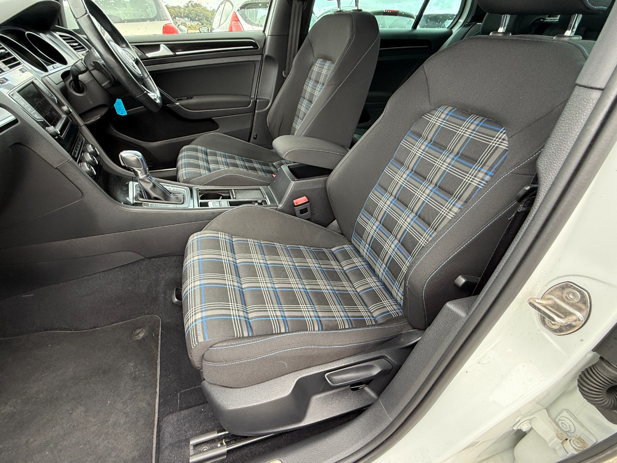 Volkswagen Golf Hatchback