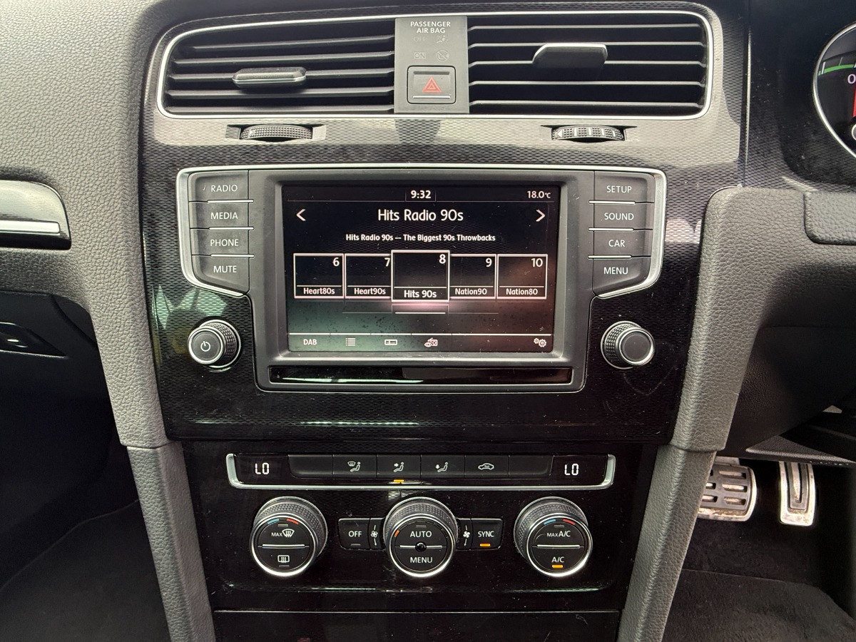 Volkswagen Golf Hatchback