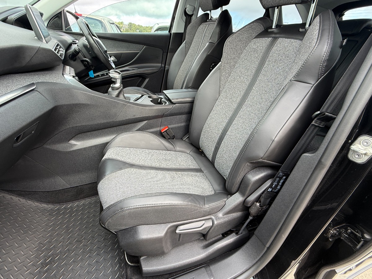 Peugeot 3008 Hatchback
