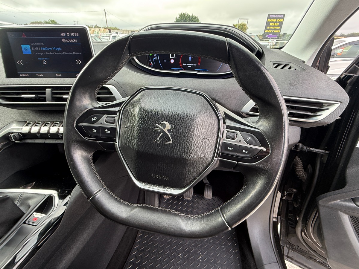 Peugeot 3008 Hatchback