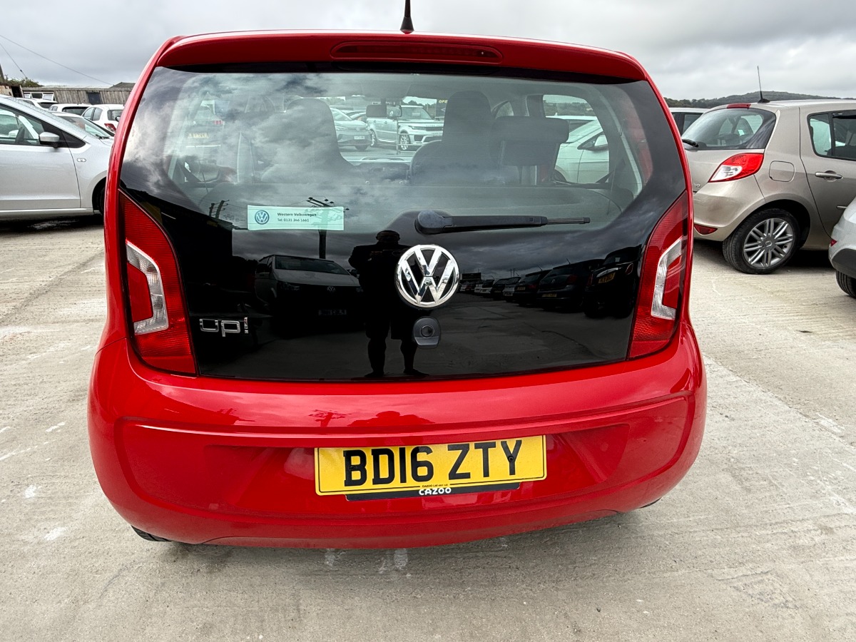 Volkswagen UP! Hatchback
