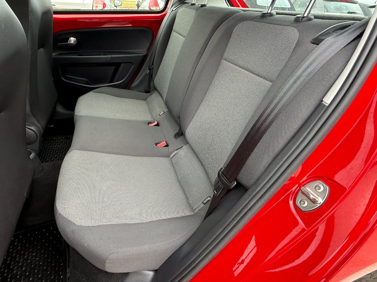 Volkswagen UP! Hatchback