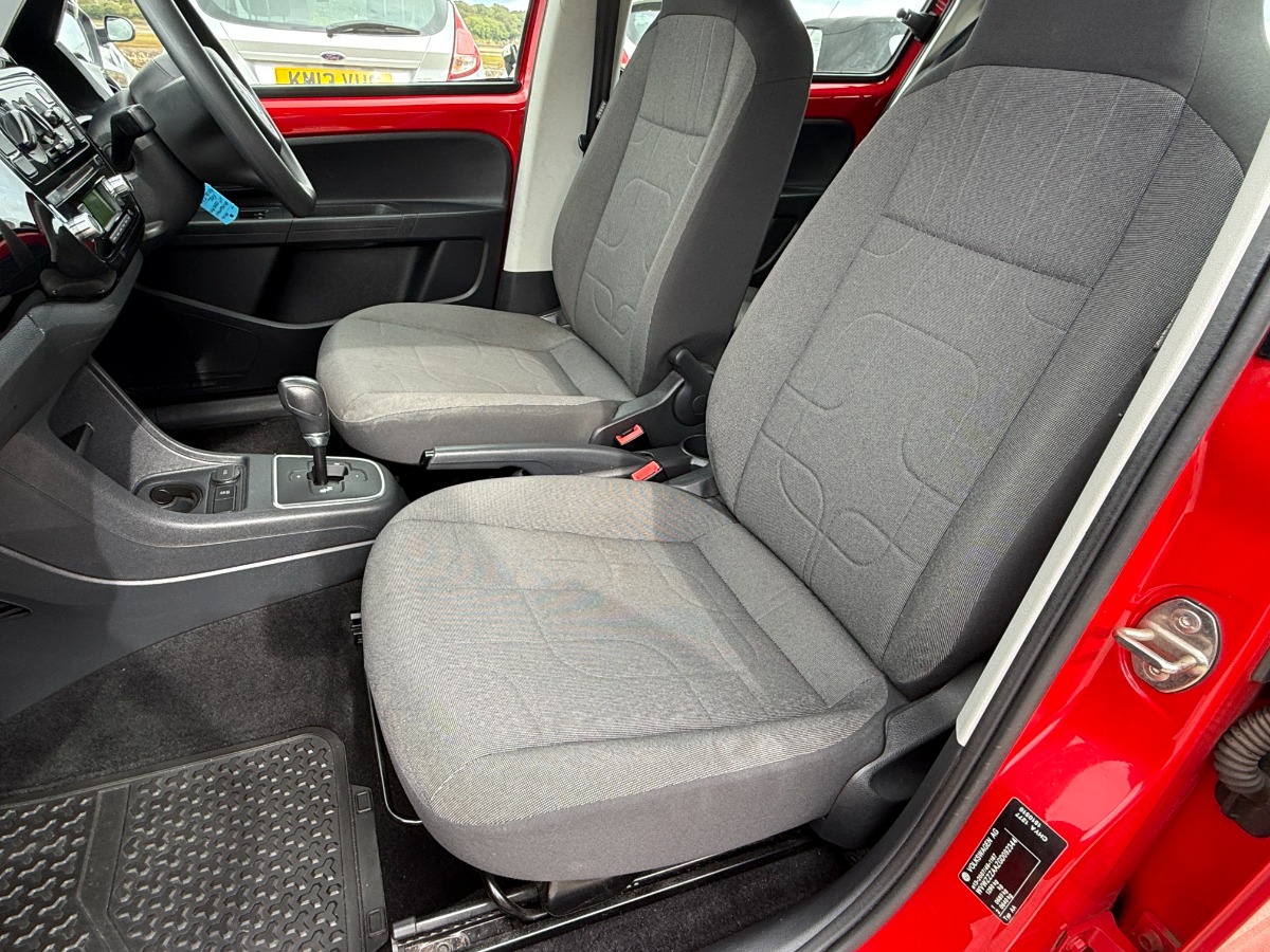 Volkswagen UP! Hatchback