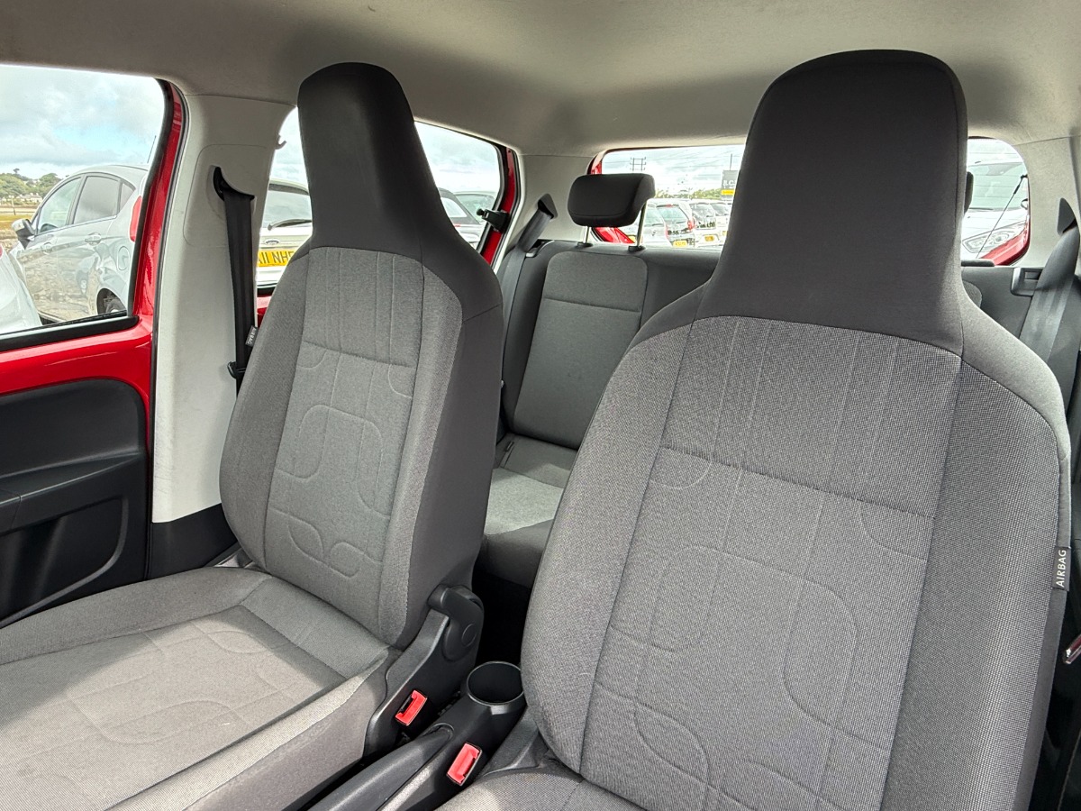 Volkswagen UP! Hatchback