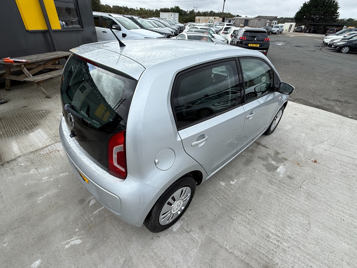 Volkswagen UP! Hatchback