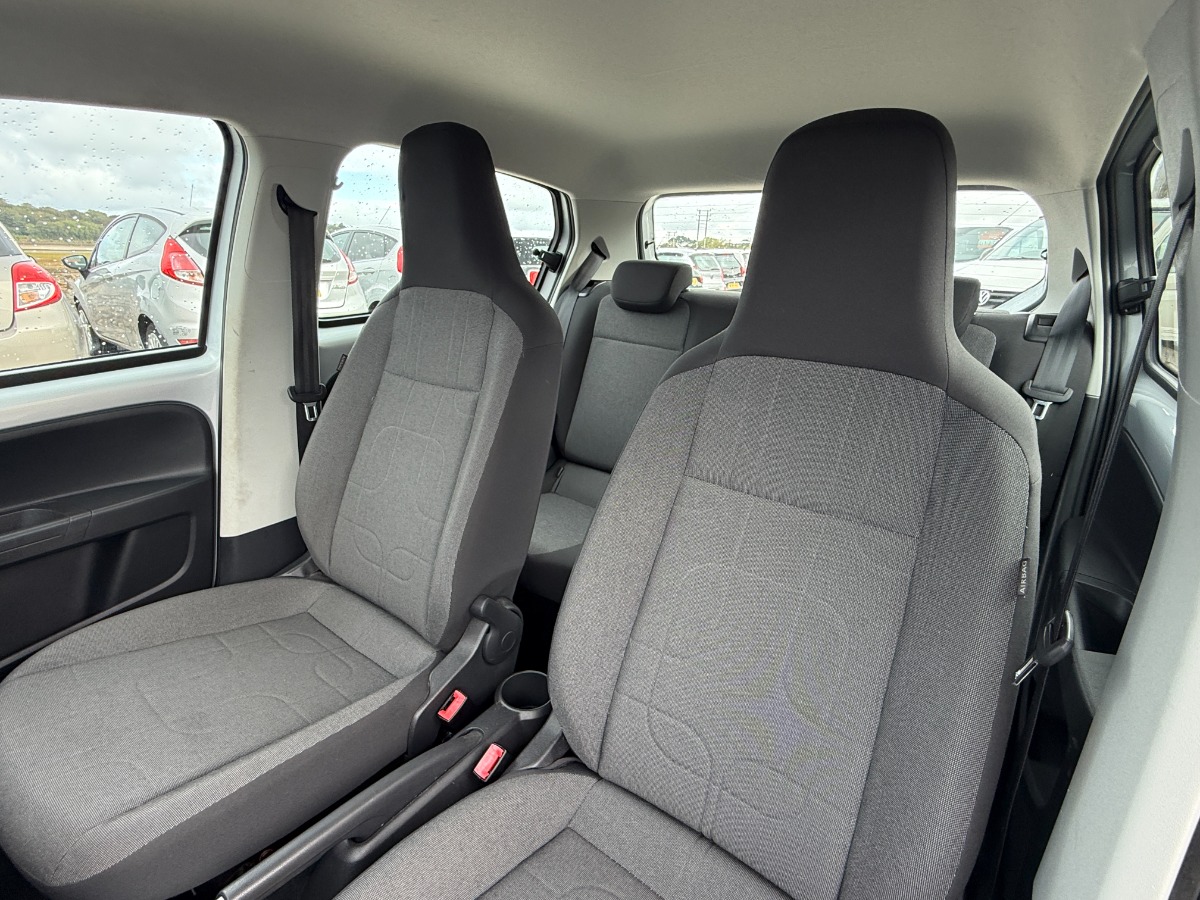 Volkswagen UP! Hatchback