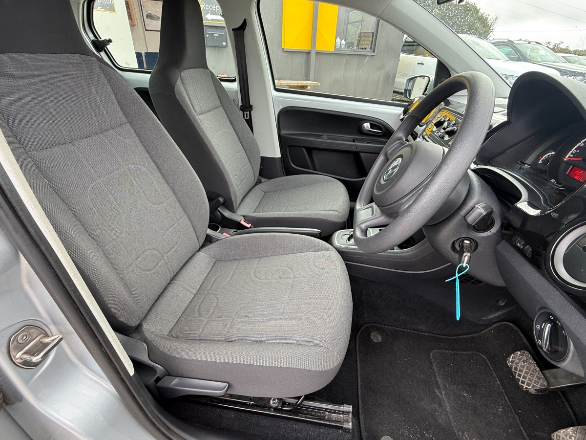 Volkswagen UP! Hatchback