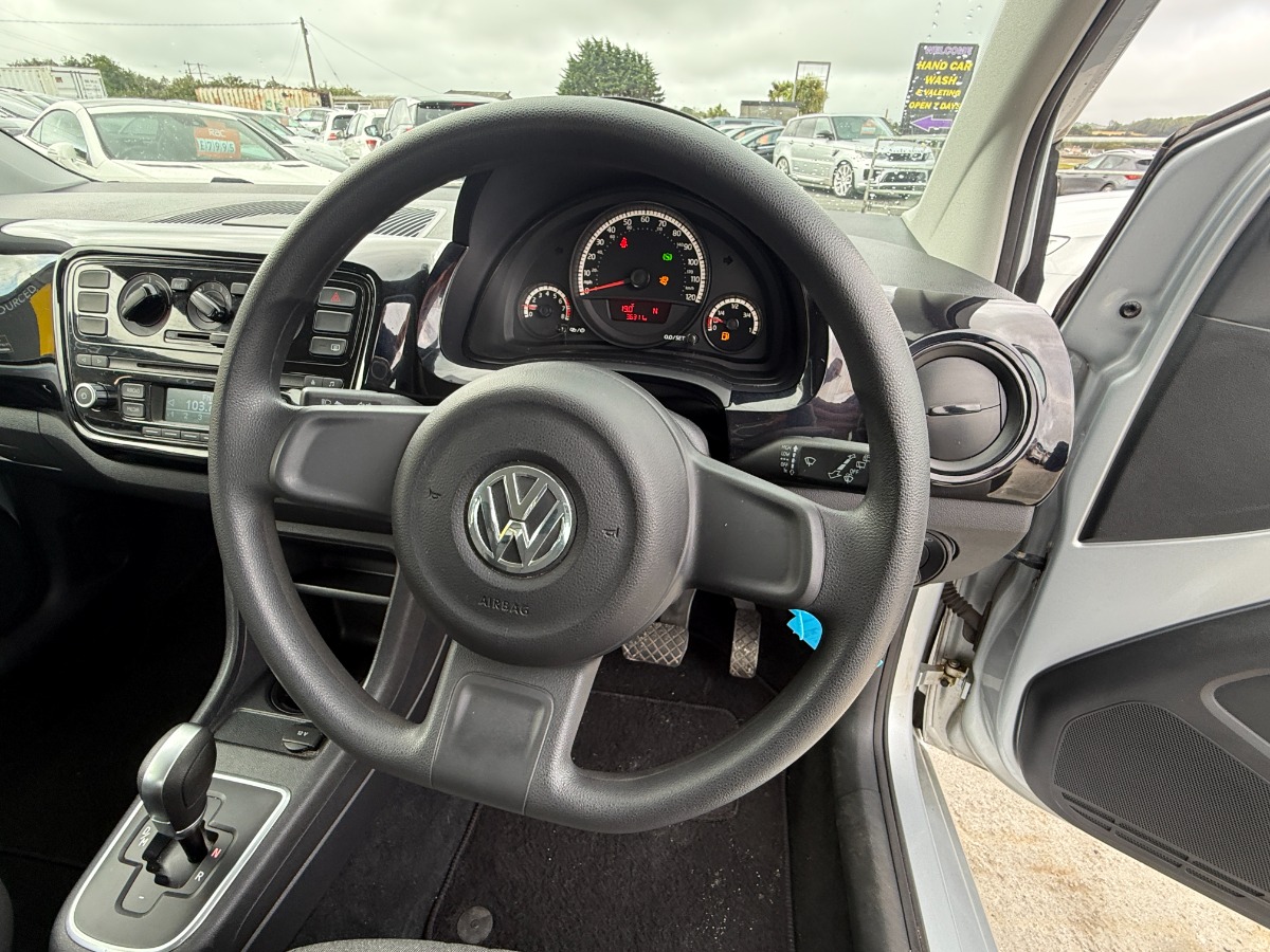 Volkswagen UP! Hatchback