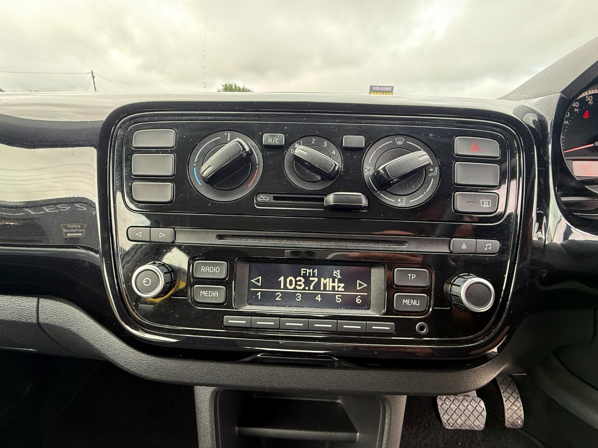 Volkswagen UP! Hatchback