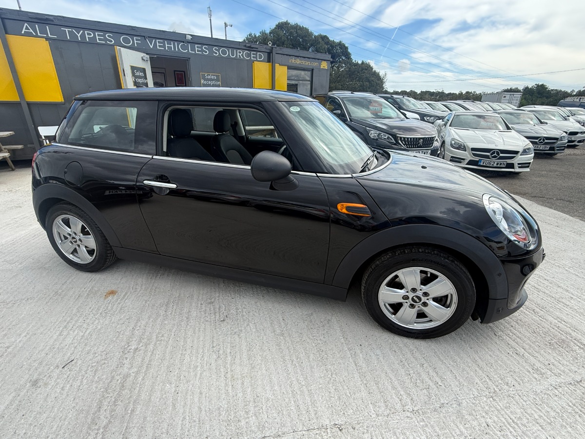 MINI One Hatchback