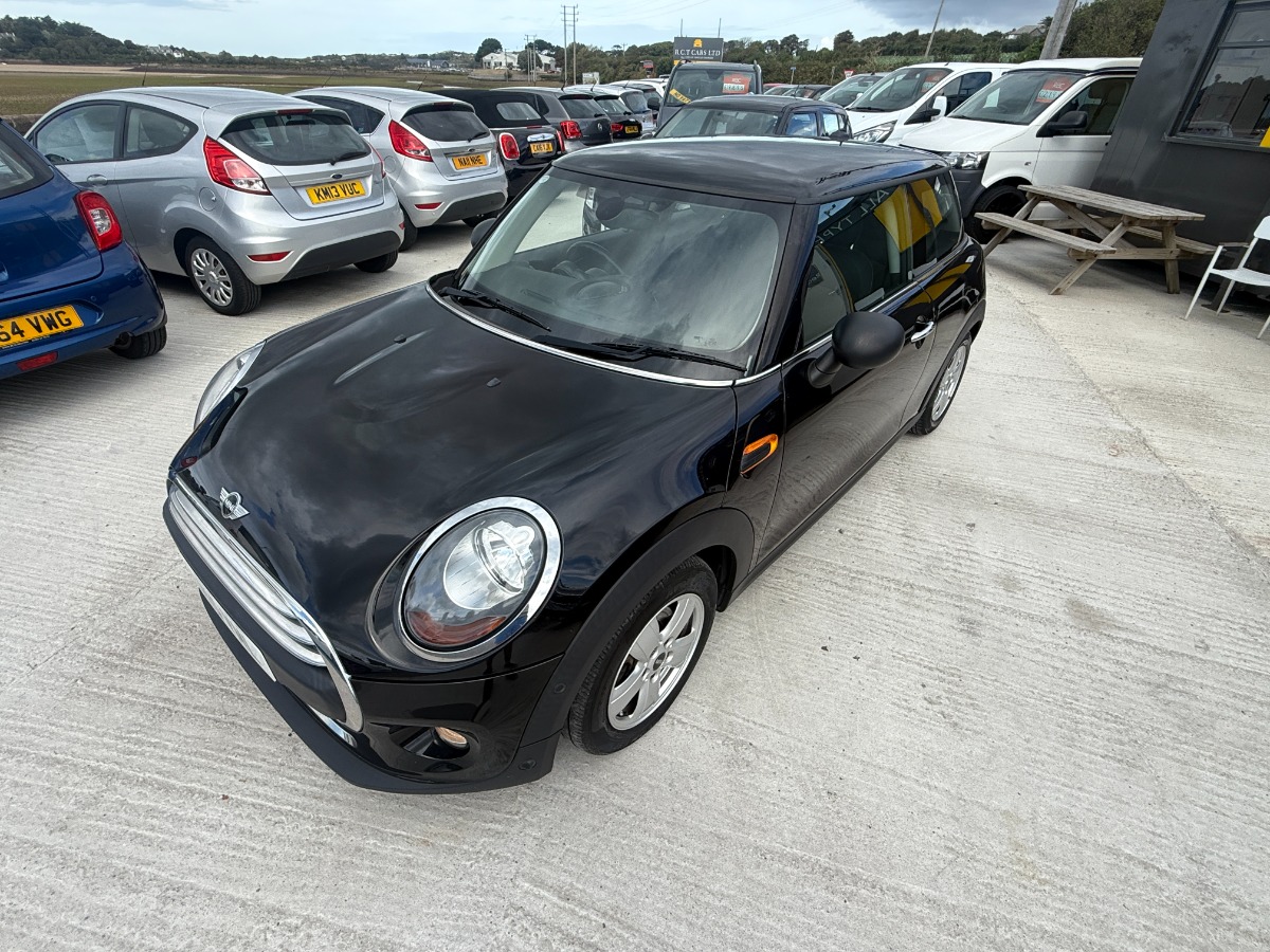 MINI One Hatchback