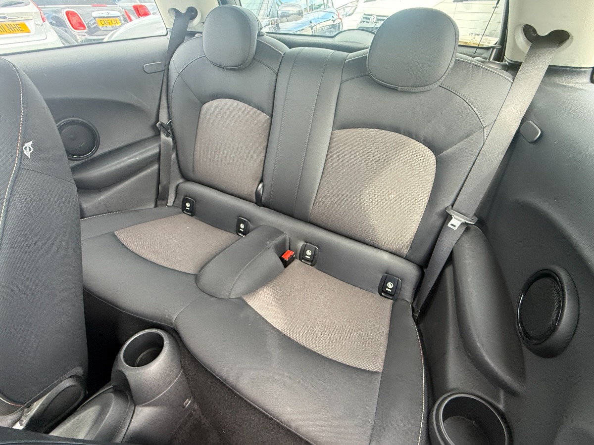 MINI One Hatchback