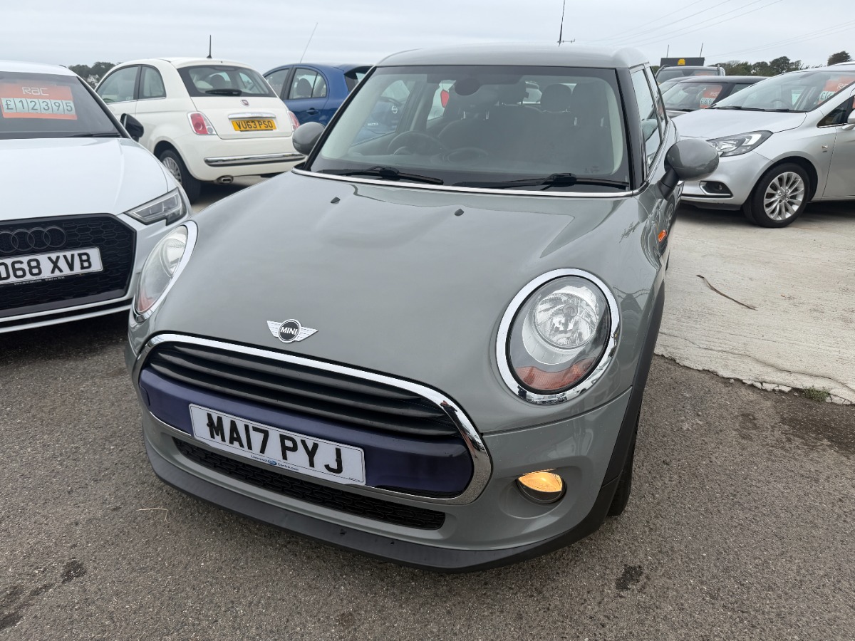 MINI Cooper Hatchback